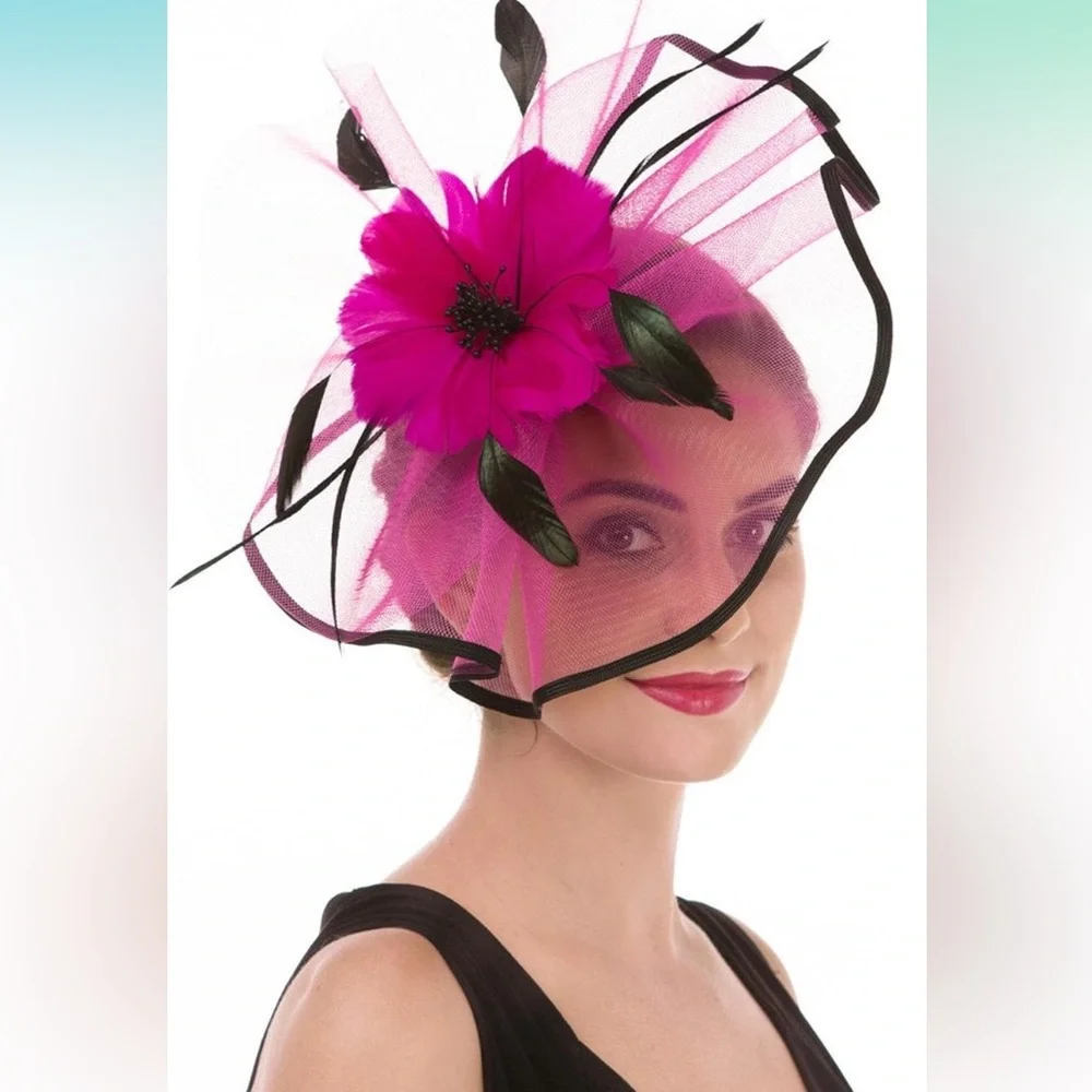 Chic Fuchsia Fascinator with Black Details - Picture 1 of 6